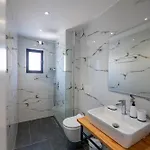 Qurku 2 - Center Otel Saranda