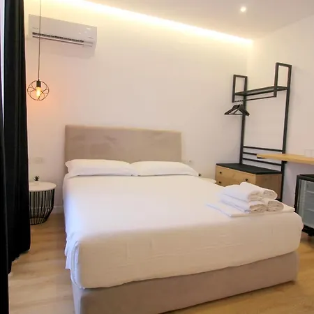 ホテル Qurku 2 Sarandë