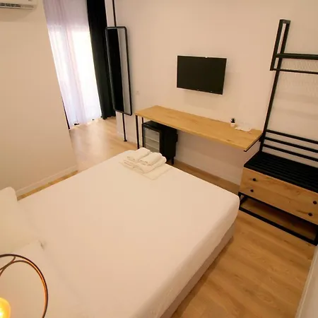 Qurku 2 ホテル Sarandë