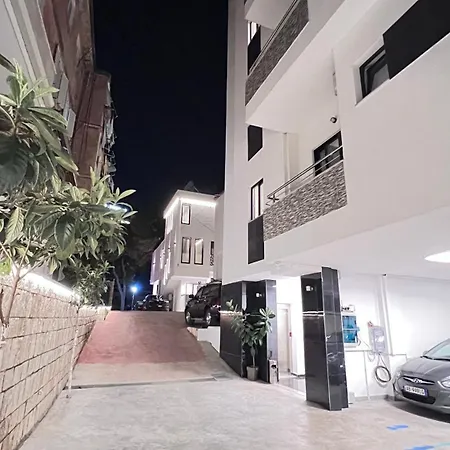 Qurku 2 - Center 3* Σαράντα
