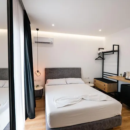 Otel Qurku 2 - Center Saranda