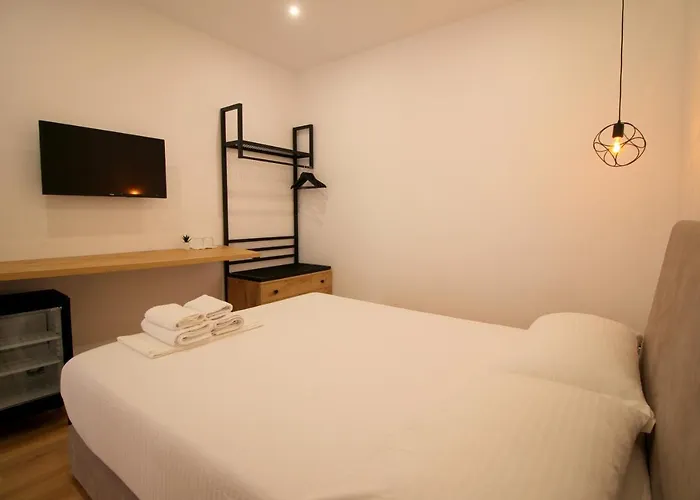 Qurku 2 - Center Hotel Sarande