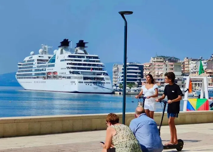 Qurku 2 - Center Hotell Sarandë