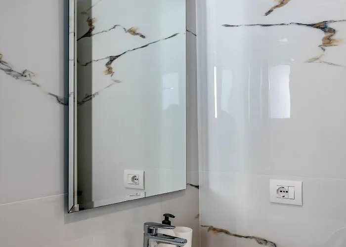 Qurku 2 - Center فندق 3*