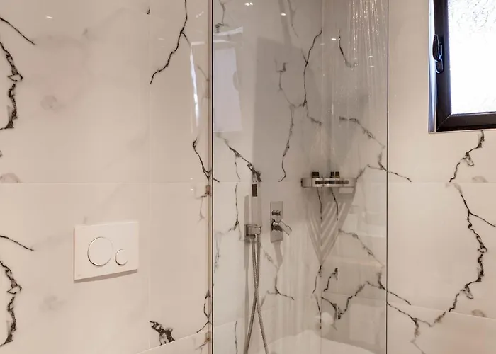 Hotell Qurku 2 - Center Sarandë